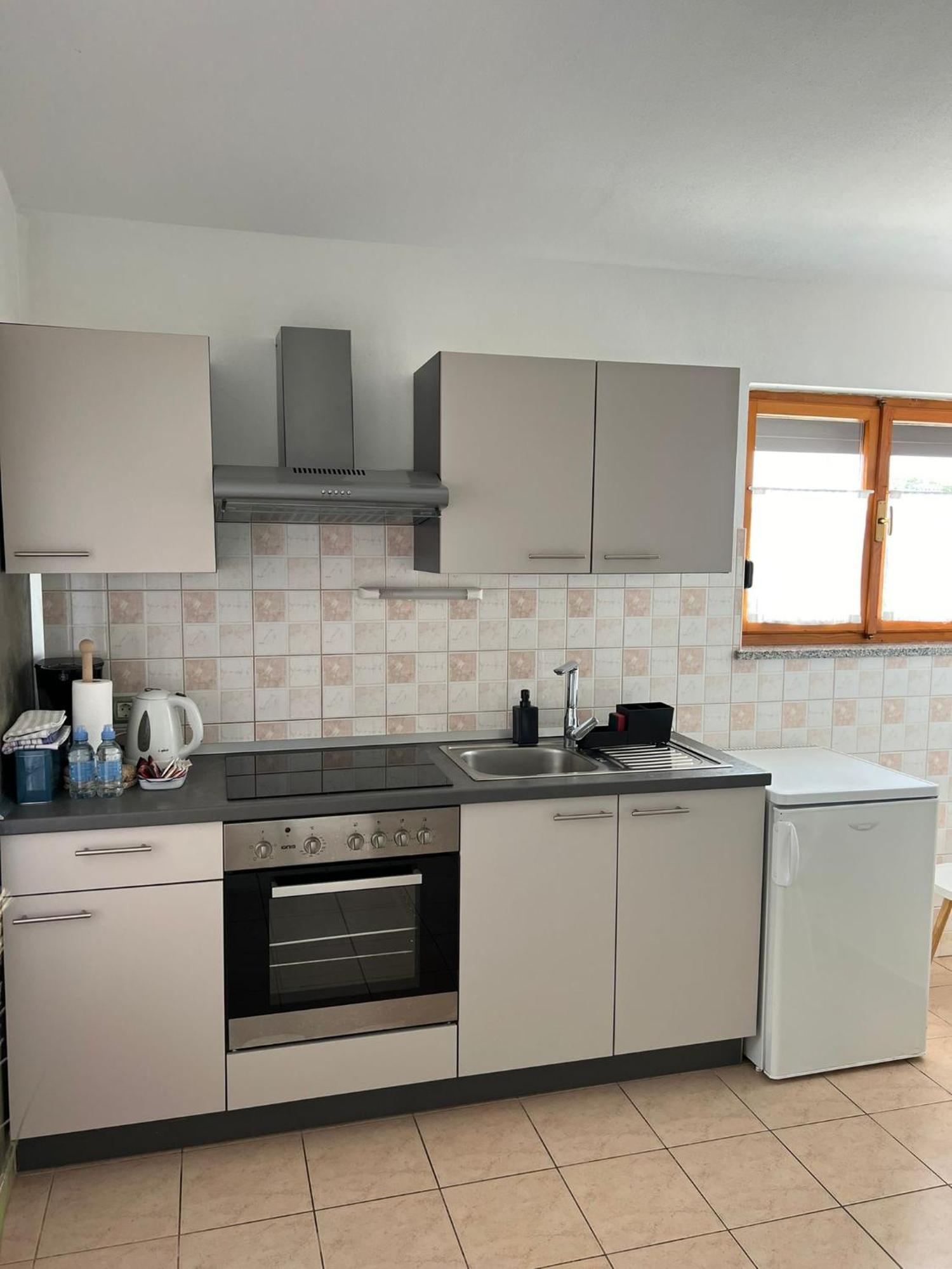 Apartments And Rooms Lorena 236 Ровин Екстериор снимка