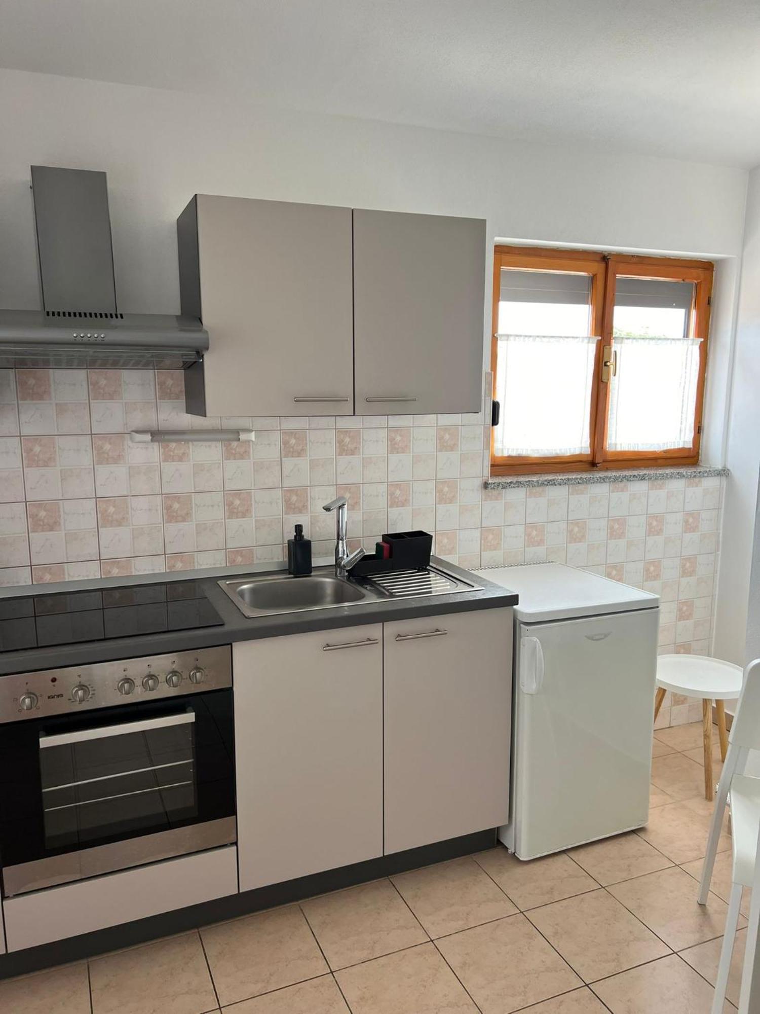 Apartments And Rooms Lorena 236 Ровин Екстериор снимка