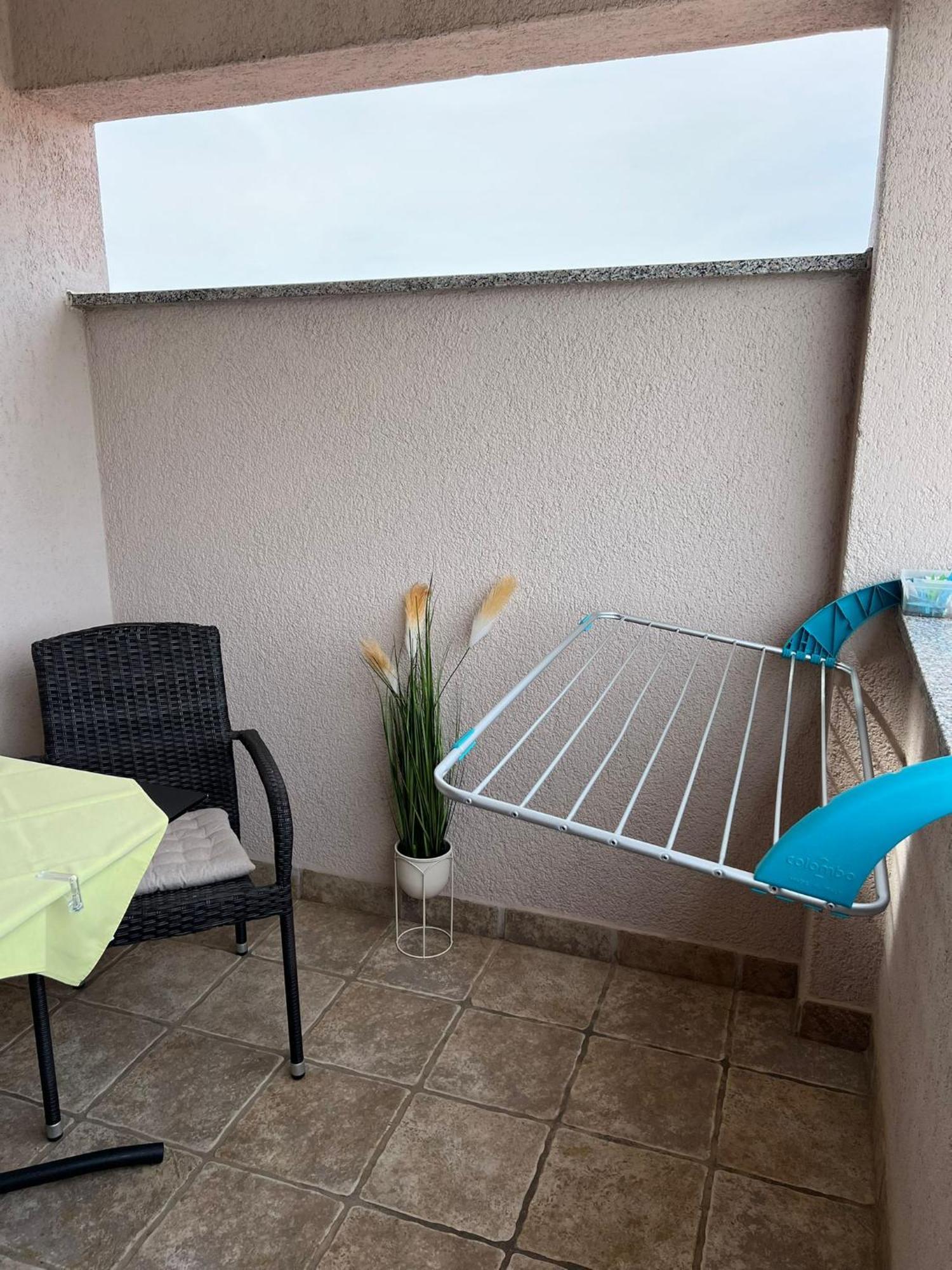 Apartments And Rooms Lorena 236 Ровин Екстериор снимка